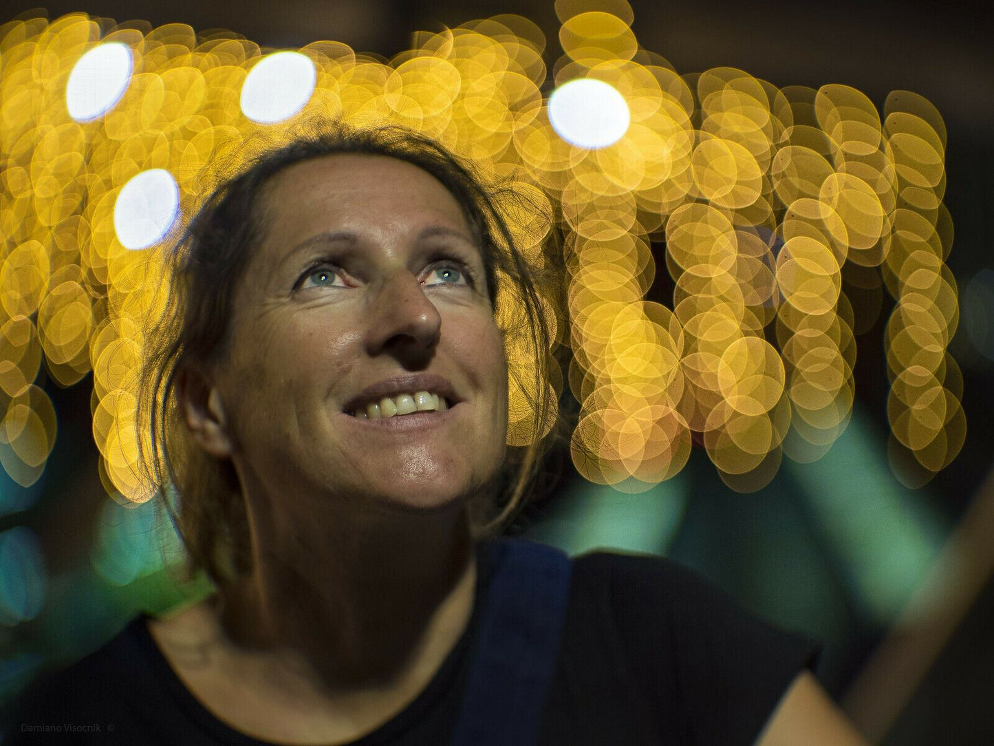 F1.2 Super Fast Lens