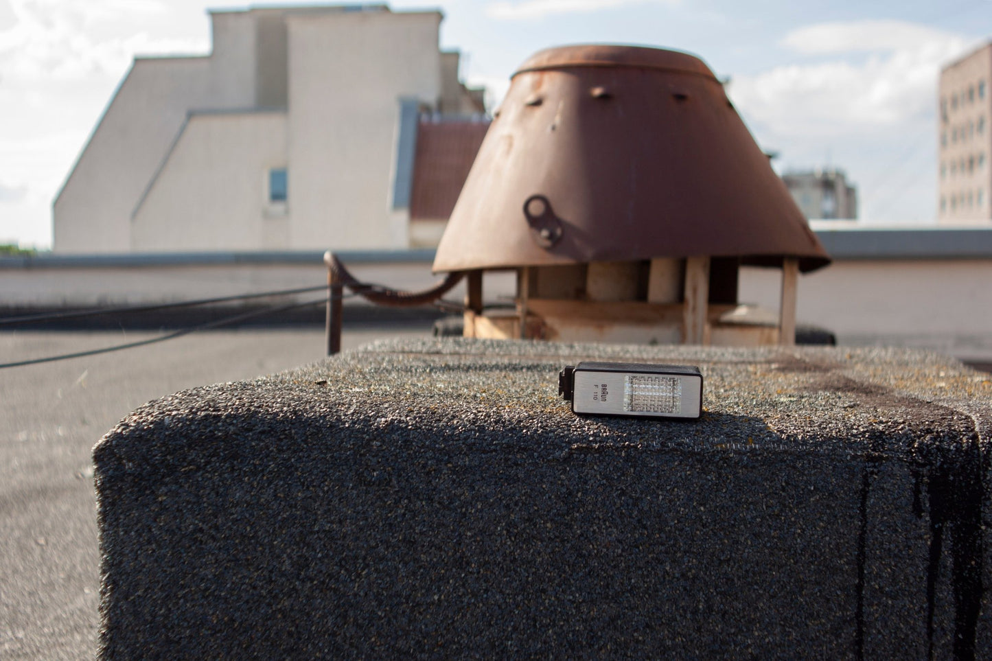 Tokina RMC 28mm F2.8 Cine Mod Wide Lens w/ Anamorphic Bokeh for Canon EF Mount! - TerPhoto Store